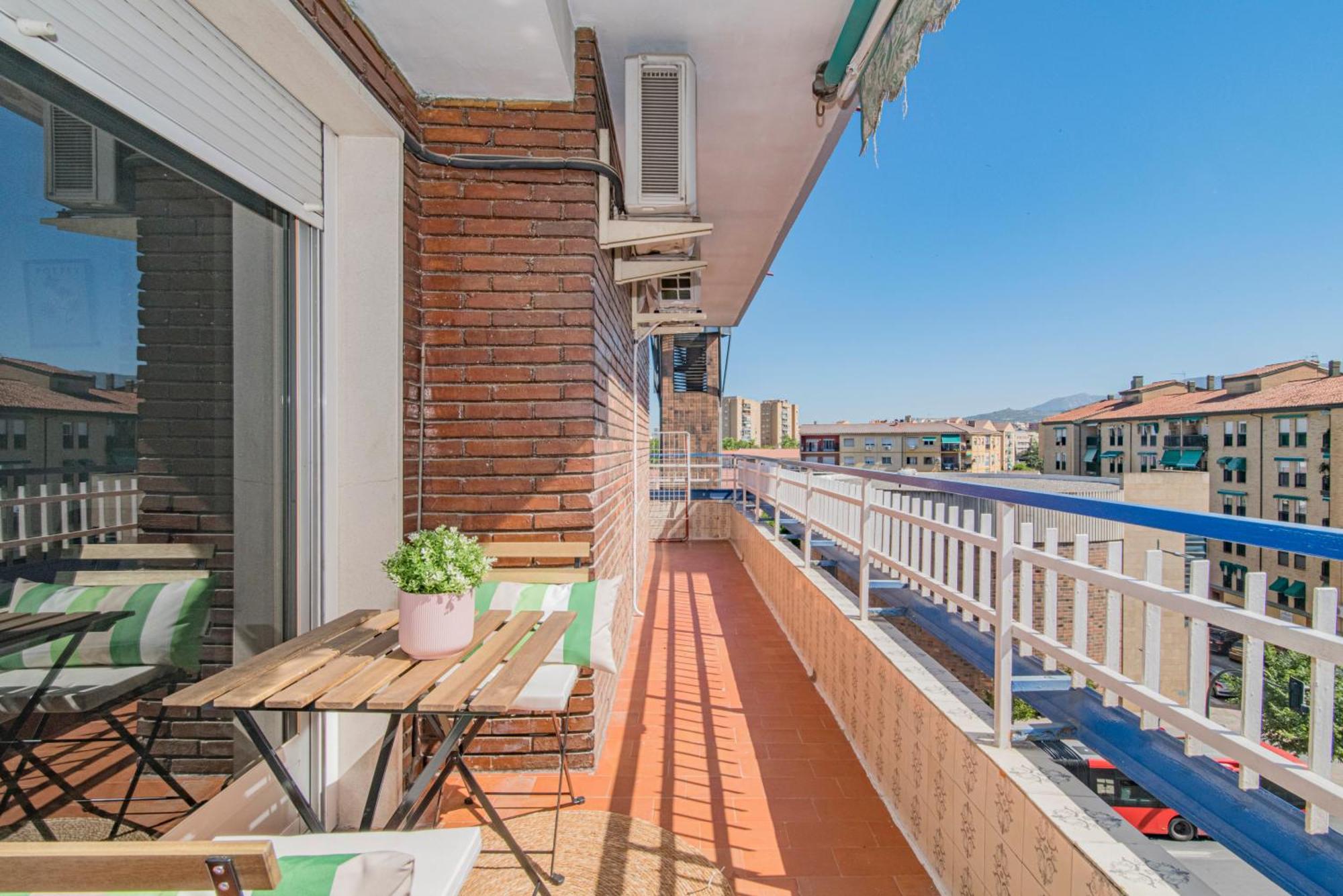 Delfin Retreat Con Terraza Junto A Parada De Metro Гранада Екстер'єр фото
