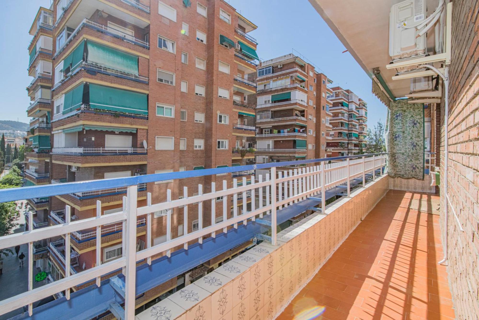 Delfin Retreat Con Terraza Junto A Parada De Metro Гранада Екстер'єр фото